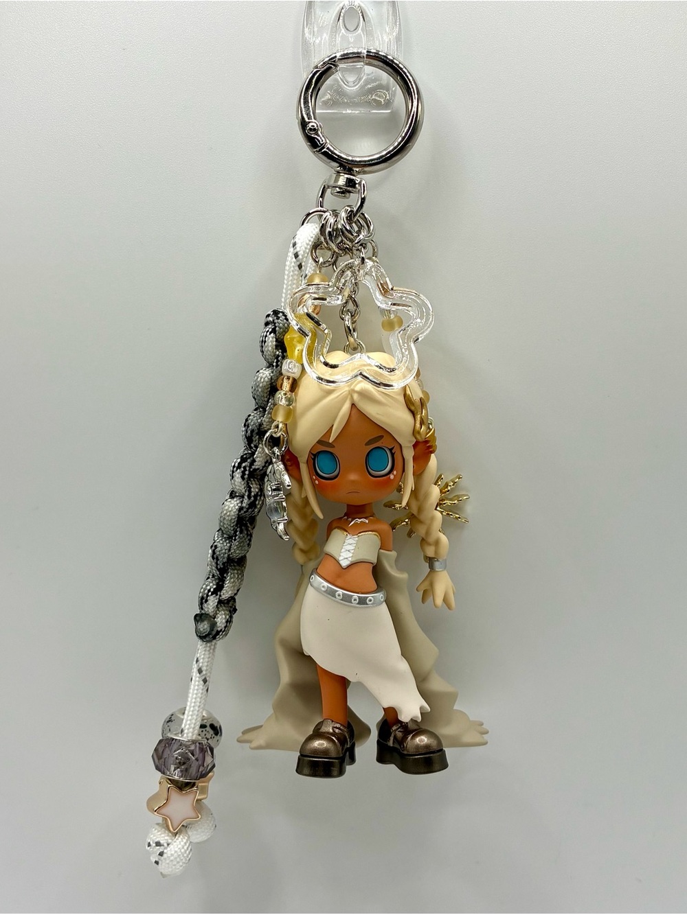 Peach Riot x Loading! Series Bag Charm - Poppy Valkyrie - Picture 3 of 7